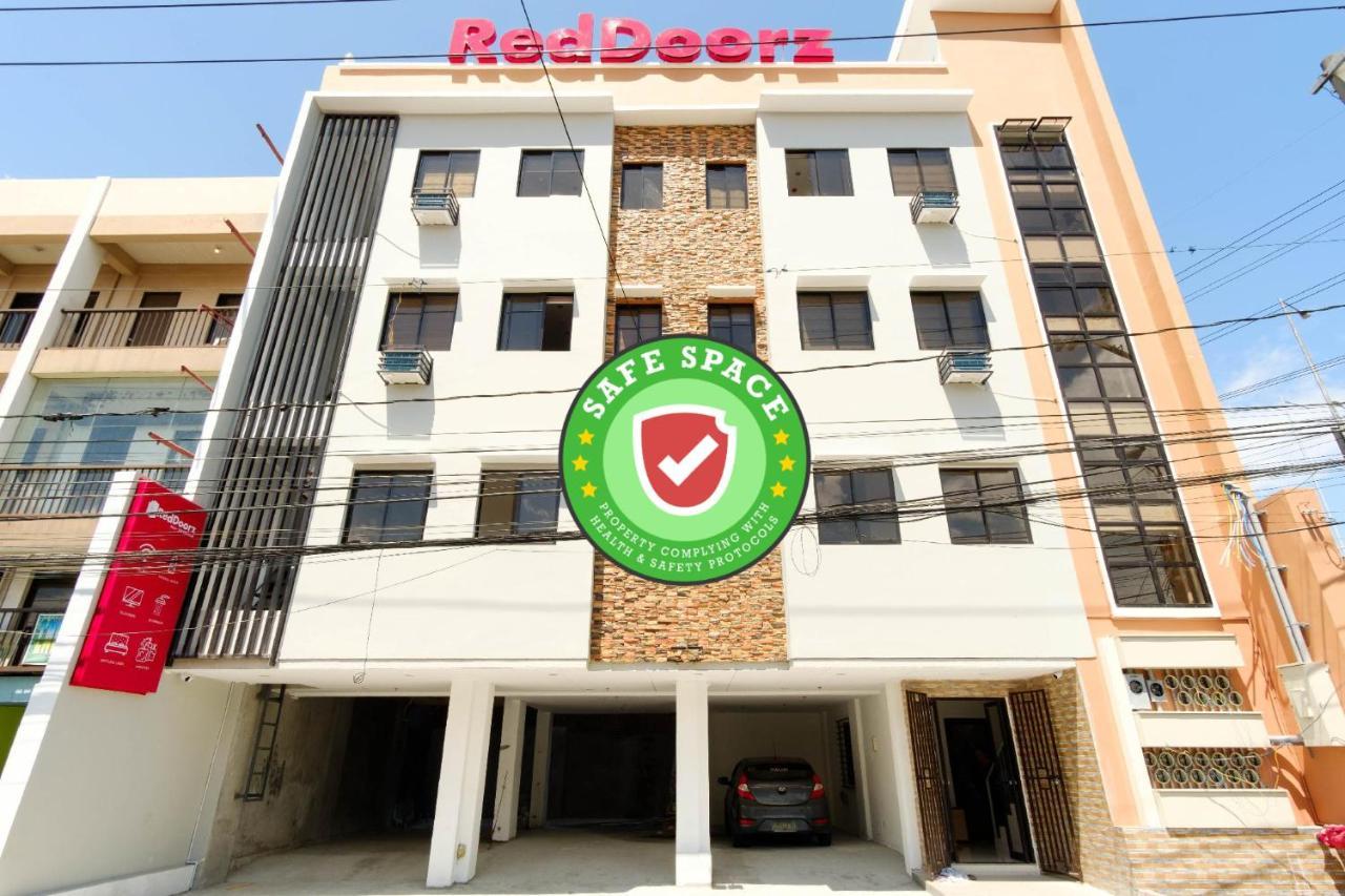 Hotel Reddoorz Near Sm Bicutan Paranaque City Exterior foto