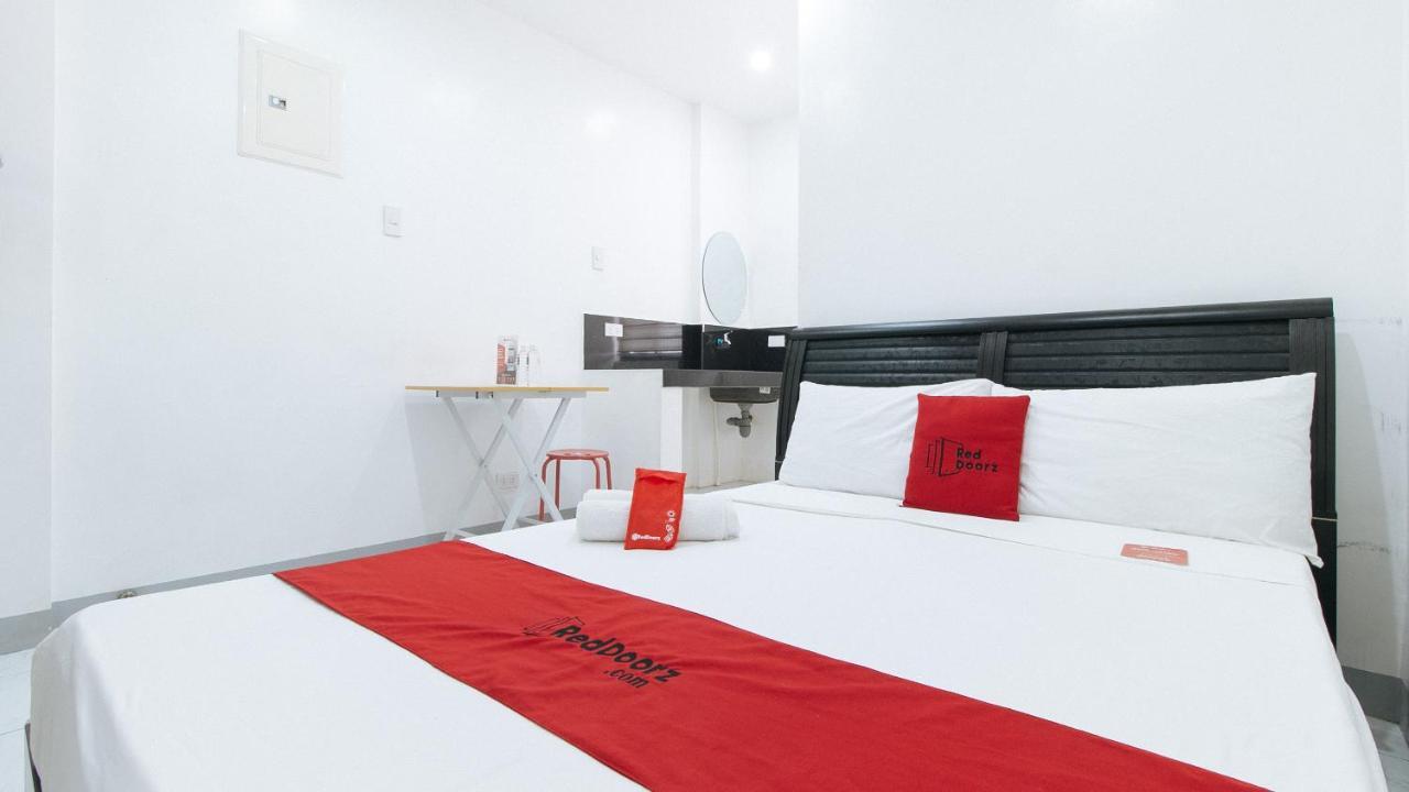 Hotel Reddoorz Near Sm Bicutan Paranaque City Exterior foto