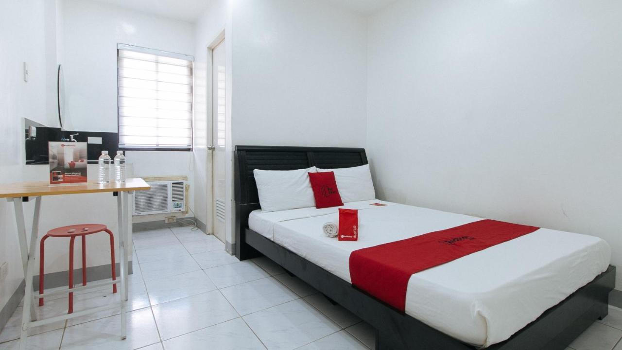 Hotel Reddoorz Near Sm Bicutan Paranaque City Exterior foto