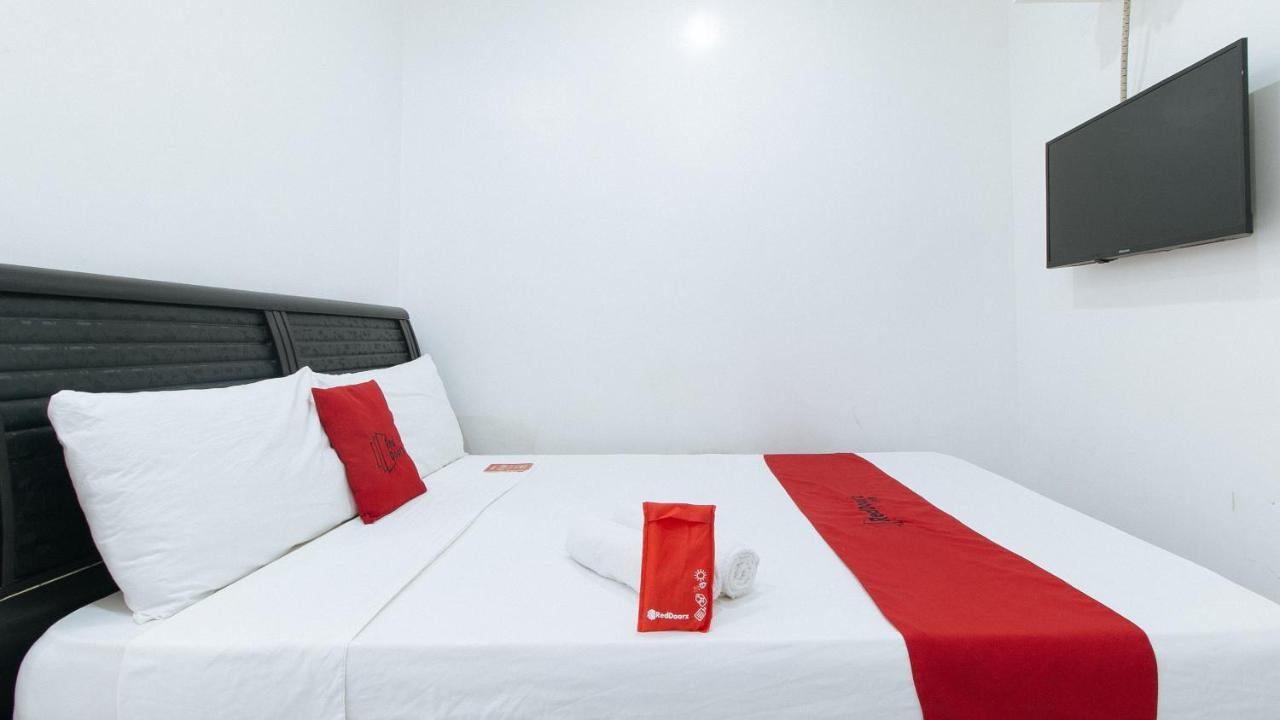 Hotel Reddoorz Near Sm Bicutan Paranaque City Exterior foto